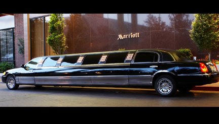 MONSTERSUV.COM - 14 Passenger Lincoln Stretch Limousine