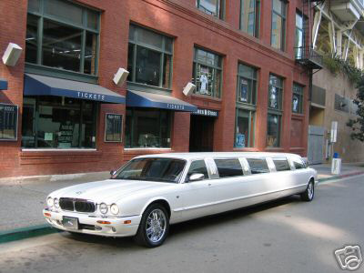 MONSTERSUV.com - 12 Passenger Jaguar Stretch Limousine